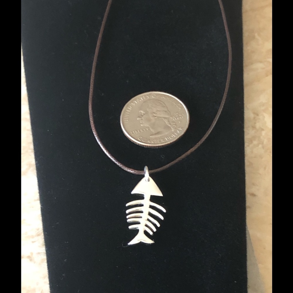 Silver pendant on leather cord 🐟 - Picture 4 of 6
